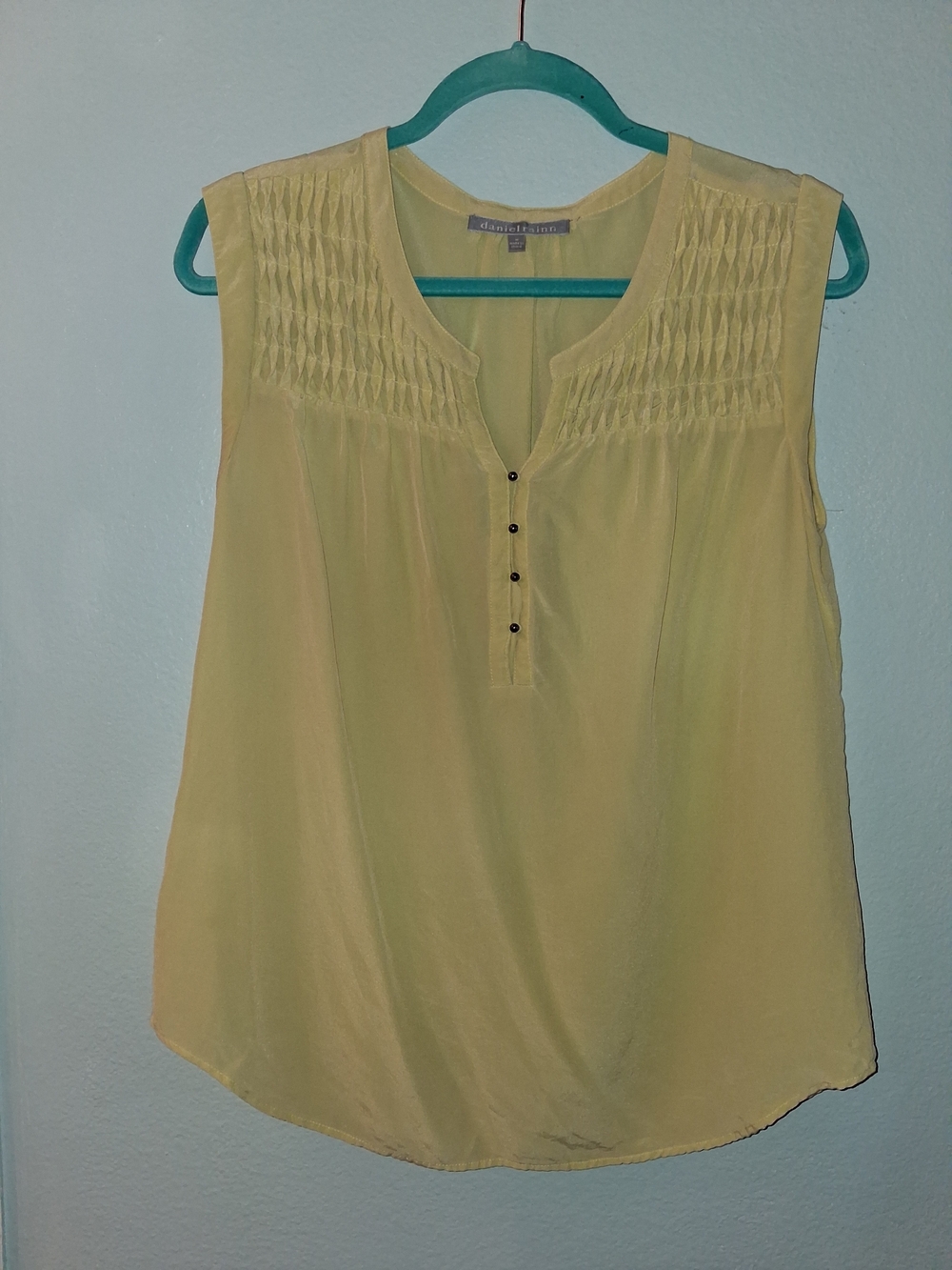 Daniel Rainn Soft Yellow Sleeveless 100% Silk Pintuck Top | Size M
